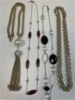 LOT OF 4 COSTUME JEWELRY NECKLACES