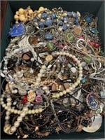 WOODEN BOX LOT OF MIXED COSTUME JEWELRY