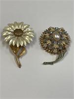 LOT OF 2 FLOWER BROOCHES - ONE IS SIGNED LORENZO