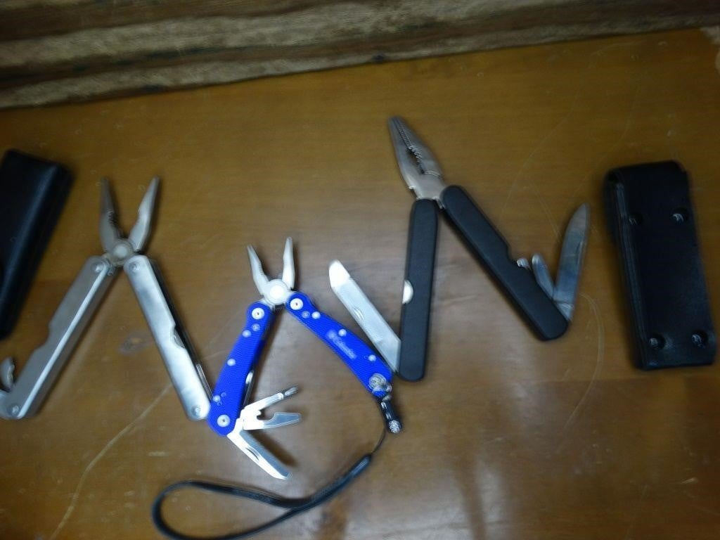 Multi-Tools /  Utility Knives