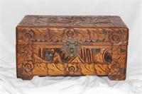 A Chinese Export Carved Box