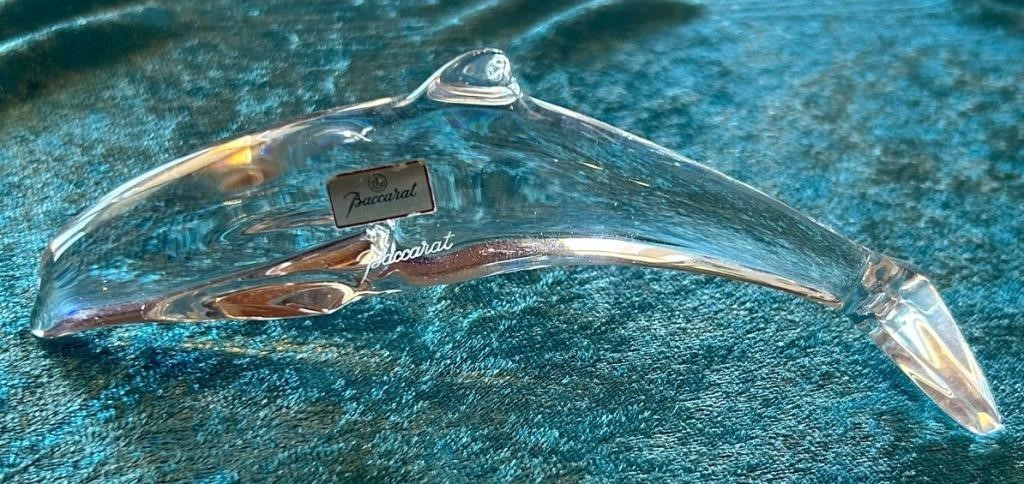 V - BACCARAT CRYSTAL DOLPHIN (K146)