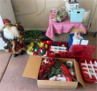 V - MIXED LOT OF CHRISTMAS DECORATIONS (G16)