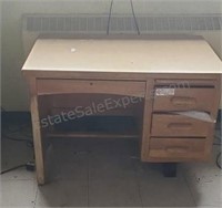 Vintage wooden desk. 30×42×28. Room 213.
