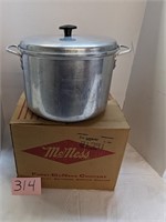 McMess Vintage Canner