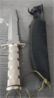 Tactical Knife With Sheeth