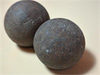 Pair of U.S. Civil War Spherical Cannon Balls