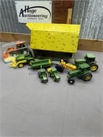 TOY TIN BARN, 2 TOY TRACTORS