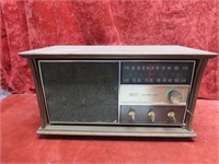 Vintage RCA Victor radio.
