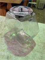 Larger Glass dispenser with lid