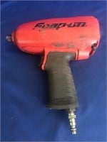 SNAP-ON PNEUMATIC IMPACT 1/2 INCH DRIVE