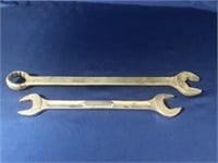 SNAP-ON OPEN END WRENCH 1 1/8 X 1 1/16 AND A