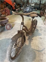 VINTAGE CHILDREN’S BIKE. PERFECT FOR YOUR YARD