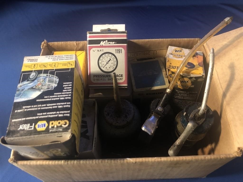 3- VINTAGE OILERS, OIL FILTERS AND A GAGE