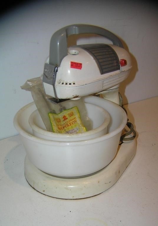 Antique Dormeyer electric mixer set