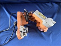 CHICAGO ELECTRIC POWER TOOLS CHAIN SAW SHARPENER