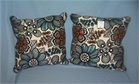 Modern decoative throw pillows