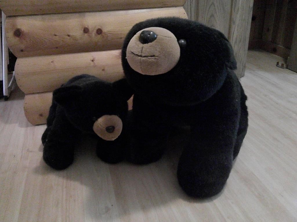 two large stuffed bears