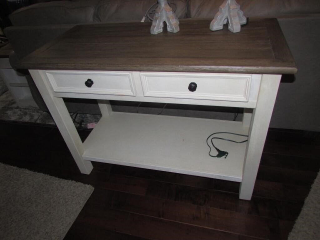 3 pc matching 2 end tables & sofa table