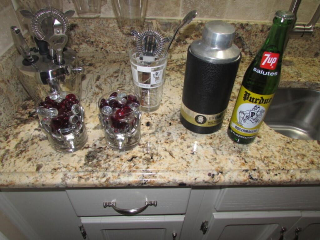 drink mixers,7up purdue bottle & items