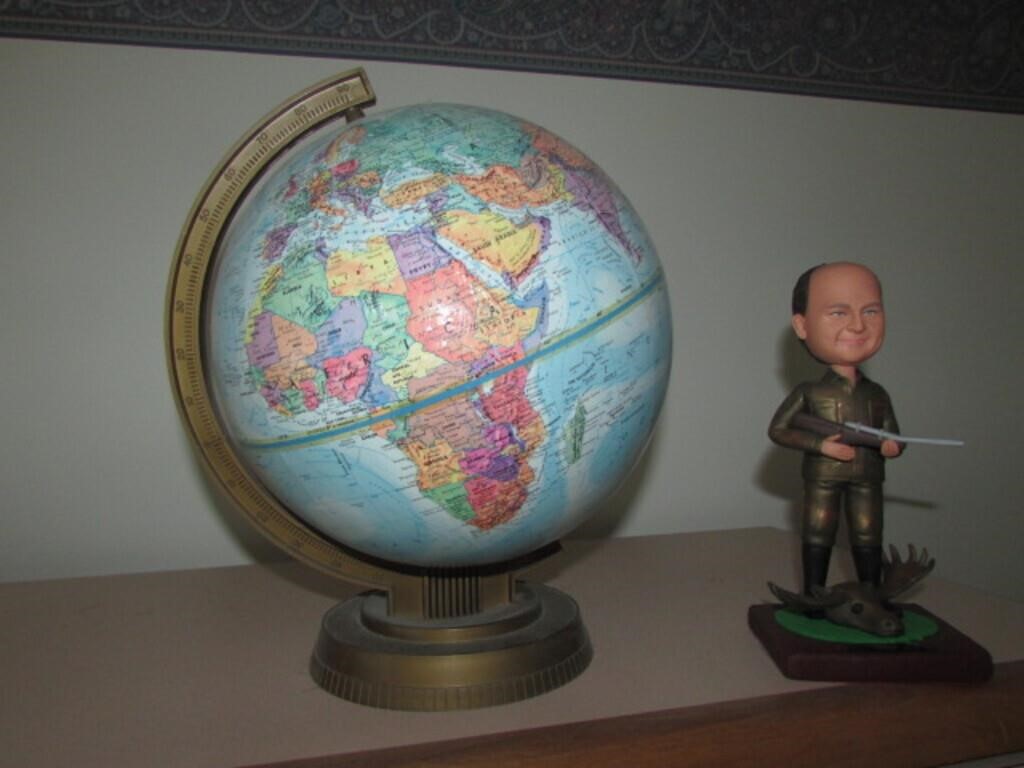 world globe & hunter bobblehead