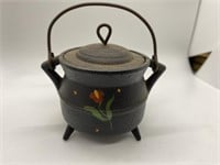 Mini cast iron pot