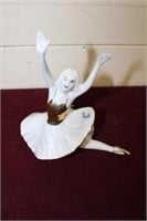 Capodimonte Porcelain Balerina Figurine