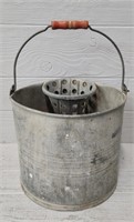 Vintage Wash Bucket