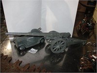 Lead car and cannon