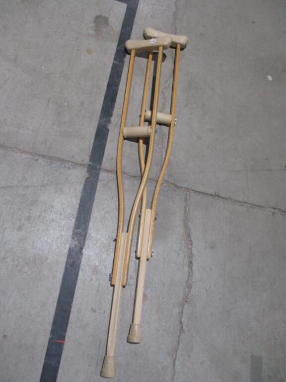 crutches .