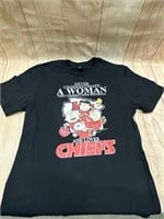 KC Chiefs & Peanuts Women Small T-shirt NWOT