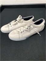 TOMMY HILFIGER SIZE 10 SNEAKERS