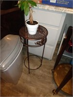 PLANT STAND & PLANT / K