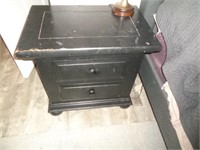 NIGHT STAND 25" T / BR2