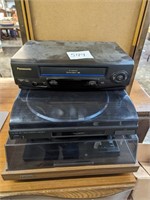 Vcr & Turn Tables