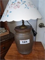 VTG. STONE JAR CONVERTED TO ELECTRIC TABLE LIGHT