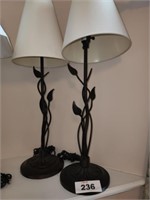 PAIR BLACK METAL CLIMBING VINE LOOK TABLE LAMPS