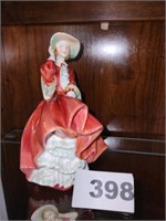 ROYAL DOULTON  FIGURINE - TOP OF THE HILL