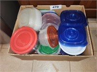 BOX OF VARIOUS PLASTIC CONTAINERS