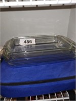 INSULATED BAG W/ GLASS BAKING DISHES