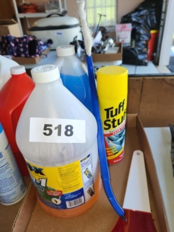 LOT WASHER FLUID- SNOW SCRAPER & RELATED