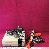 Nintendo Entertainment System & Controllers / Gun