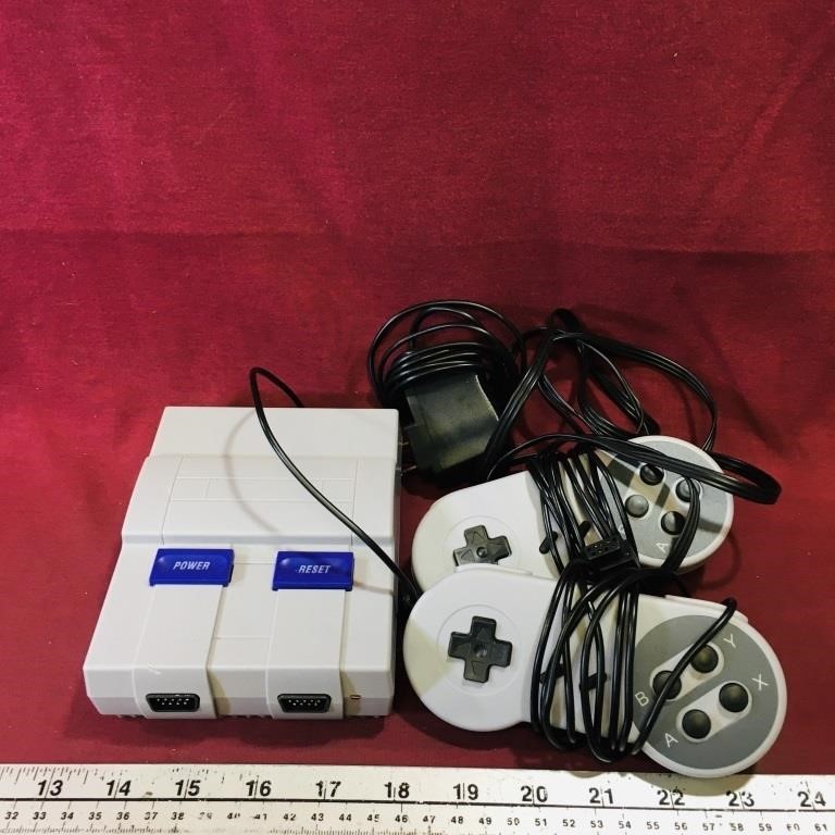 Super Nintendo Mini Console & Controllers