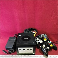 Nintendo Gamecube Console & Controllers / Hookups