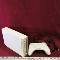 Nintendo Wii Console & Controller