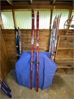 81" Fischer Touring Crown Skis