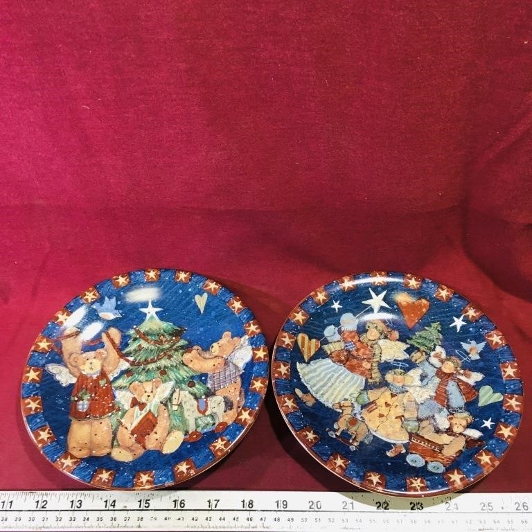 Lot Of 2 Christmas Holiday Decorative Plates