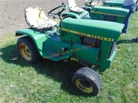 JOHN DEERE 112 SQUARE FENDER GARDEN TRACTOR