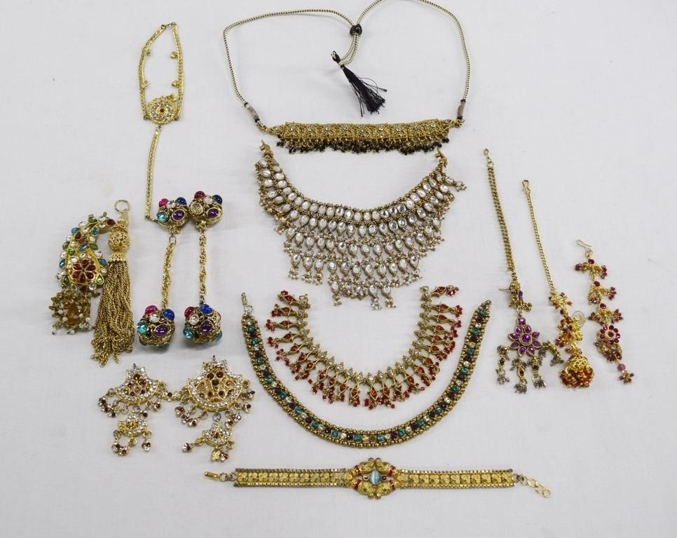 15 Pc Assorted Traditional Fashion Jewellery