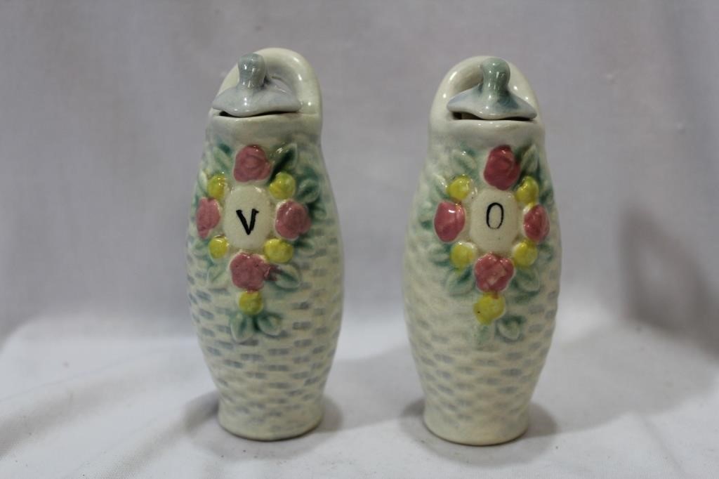 A Ceramic Oil and Vinegar Containers